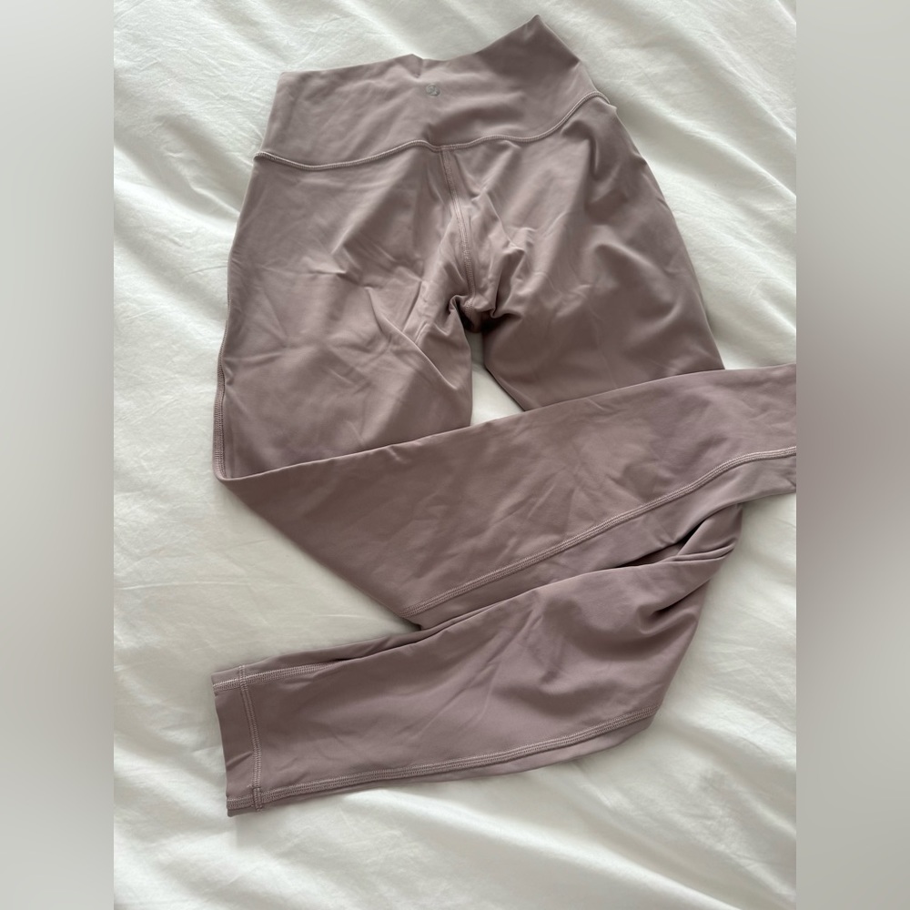 Lululemon size 6 violet verbena leggings